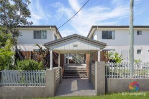 R2 3505344 Salisbury