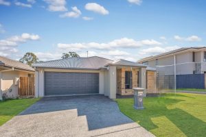 R2 4675872 Heathwood