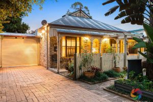 R2 4575745 Forest Lake