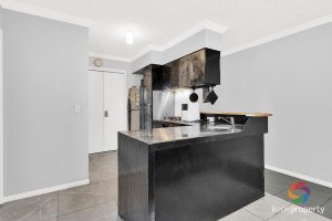 R2 4951618 Woolloongabba