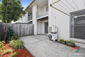 R2 5245895 Algester